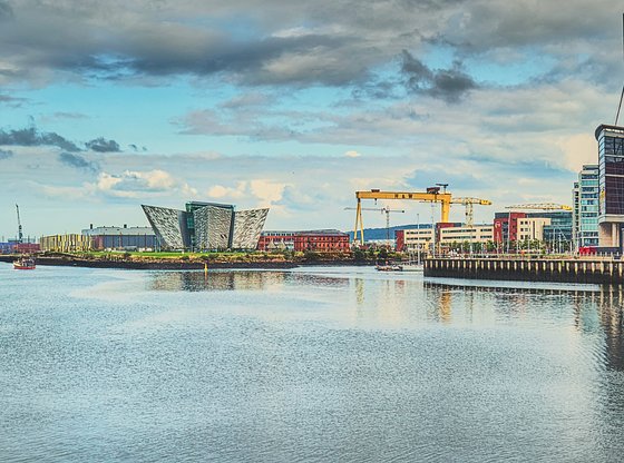 Belfast In a Day Tour: Titanic, Industry & Change