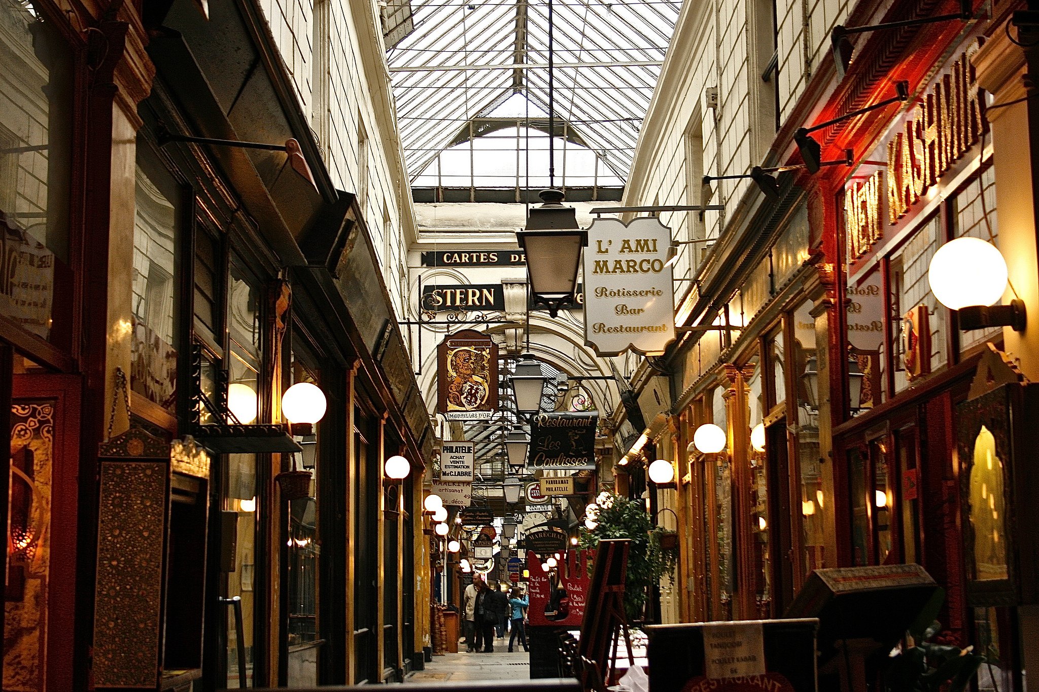 paris fashion tour