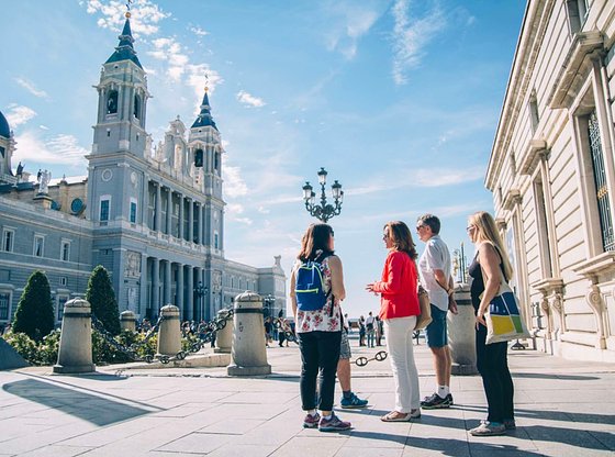 Sites and Insights: An Expert-Led Madrid Welcome Tour