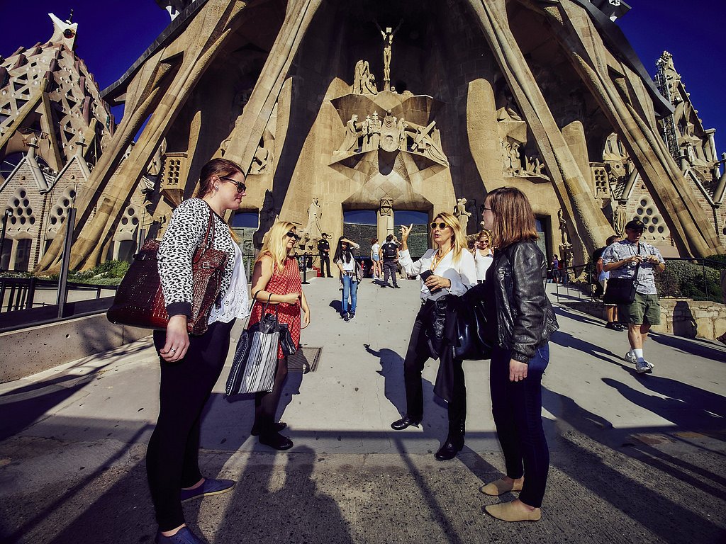 gaudi tour of barcelona