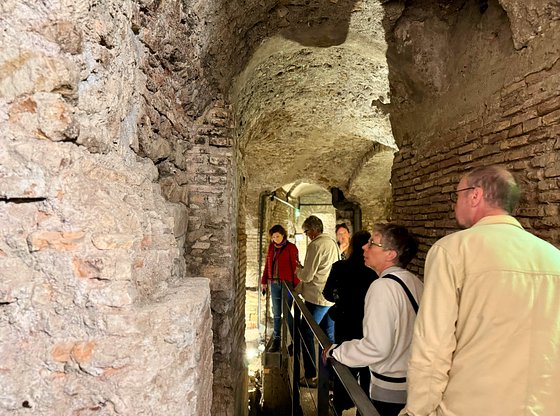 Underground Archaeology Tour: Layers of Rome with Vicus Caprarius & Exclusive Piazza Navona Access