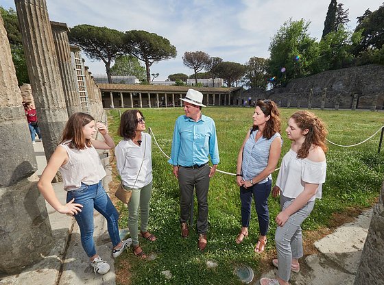 Half-Day Pompeii Day Trip from Rome with Skip-the-Line Tickets