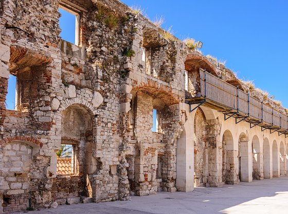 Half-Day Split, Trogir and Salona Day Trip from Split